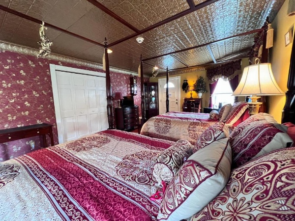 Mountain Quest Inn image 22