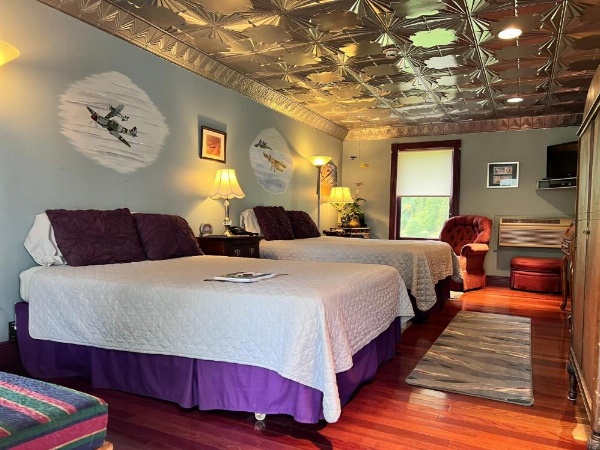 Mountain Quest Inn image 26